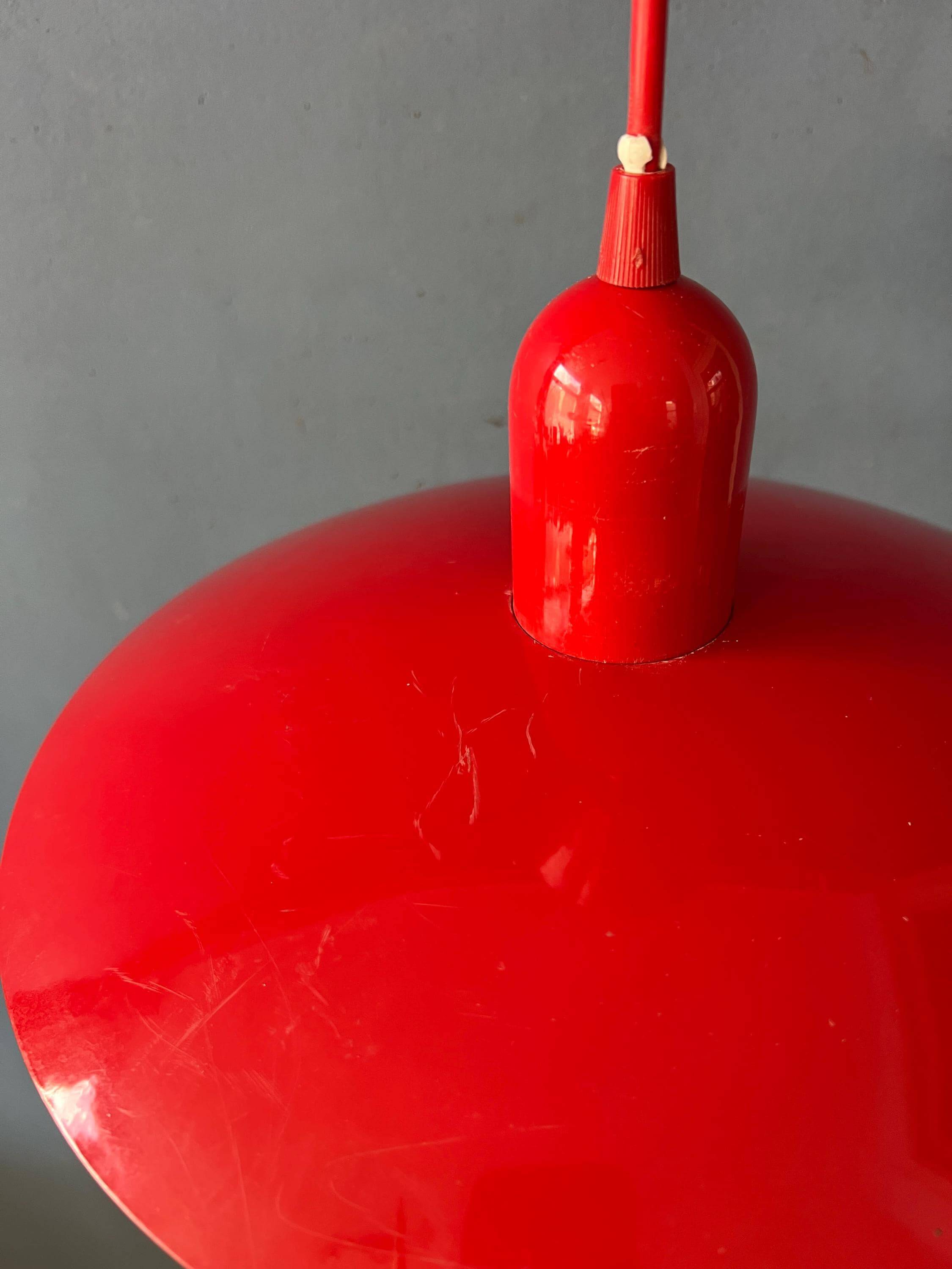 Small vintage Space Age suspension in red metal.