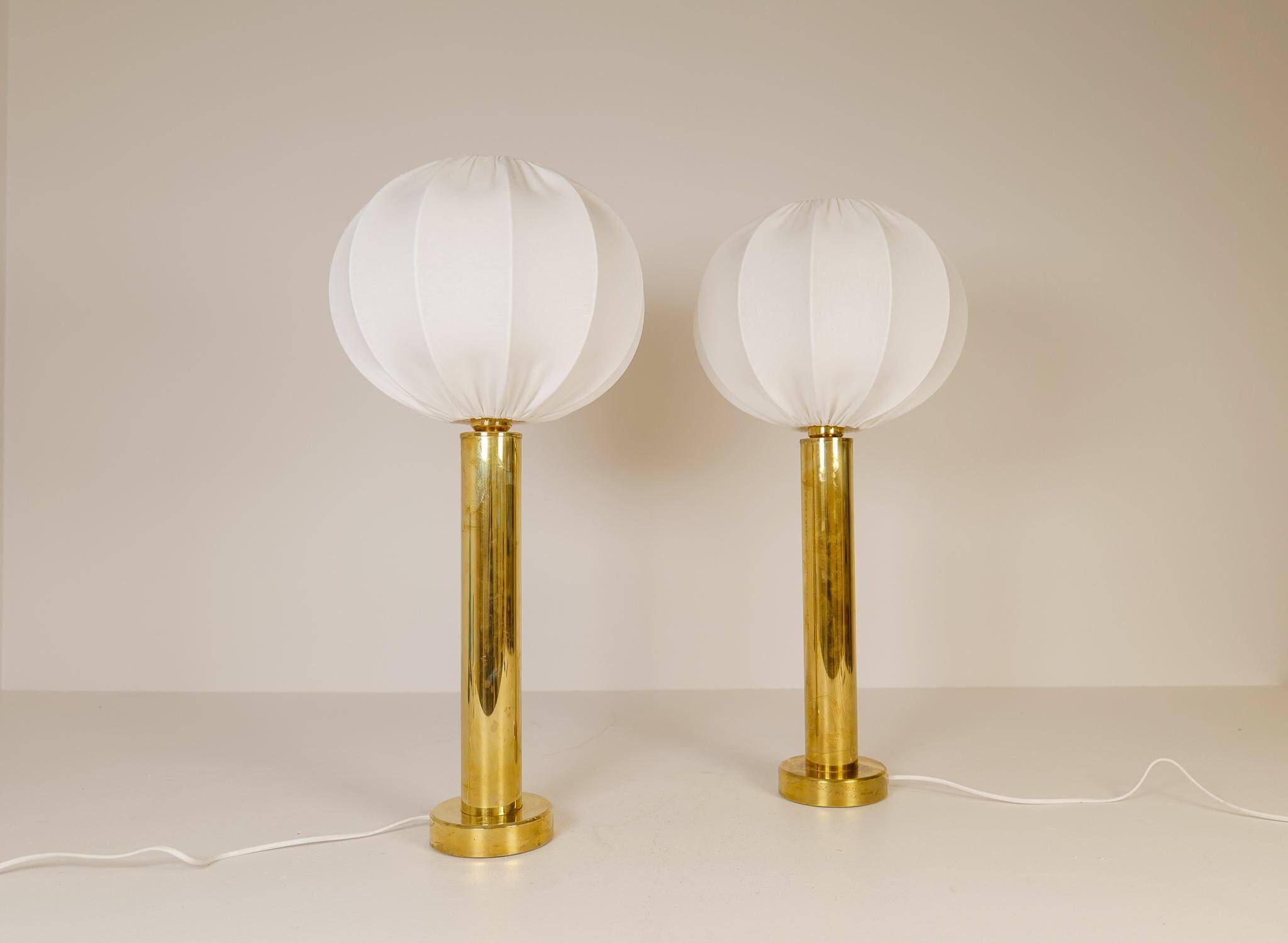 Pair of mid-century brass table lamps by Kosta Elarmatur, Sweden, 1960s.