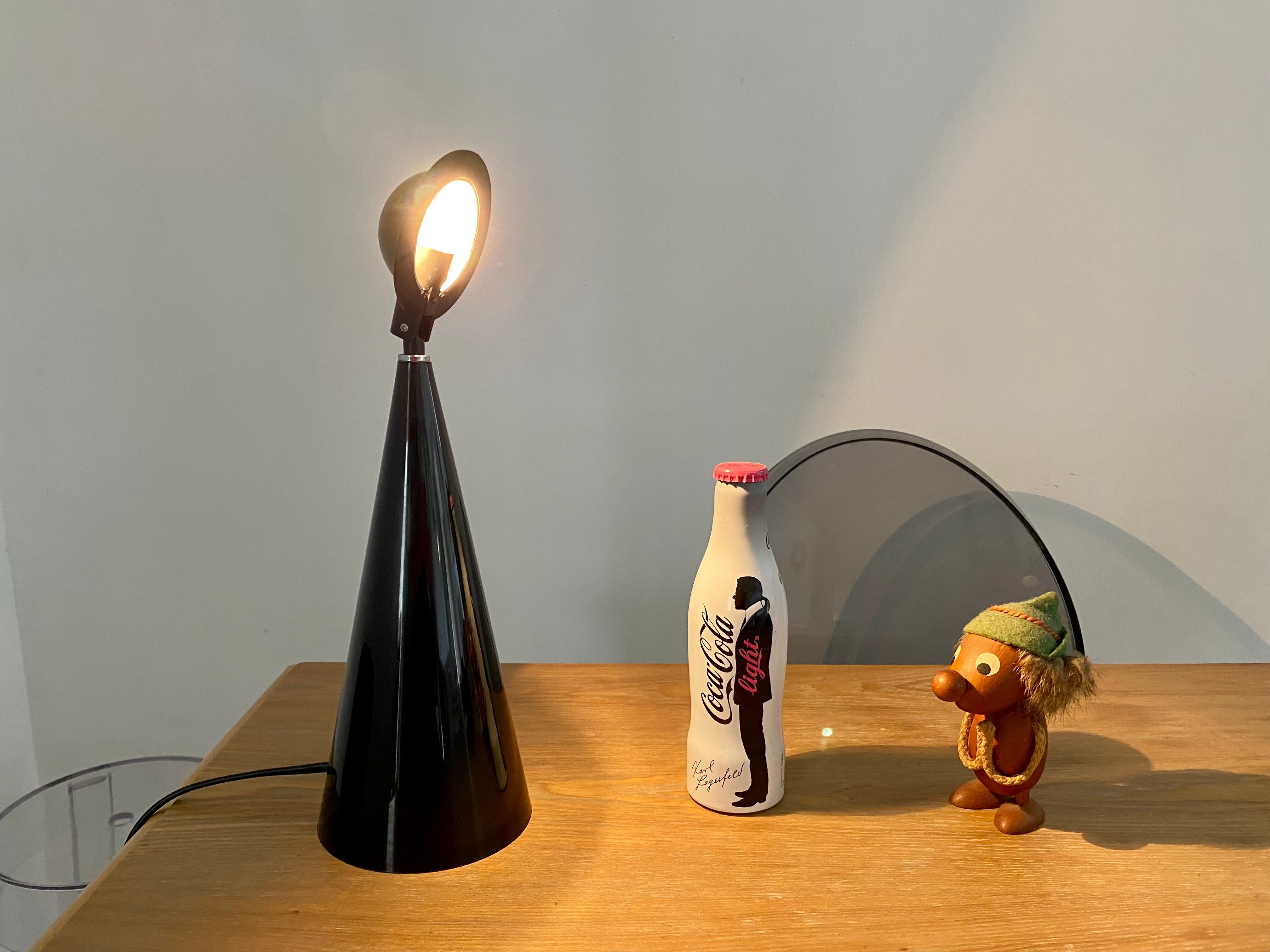 Italian design desk lamp vintage 90s