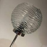 Metal floor lamp with cast iron base and 3 globes from the 80s