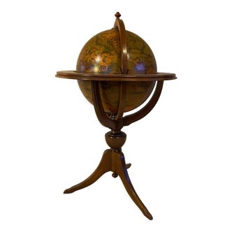 Globe bar