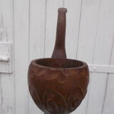 Ashtray on wooden legs