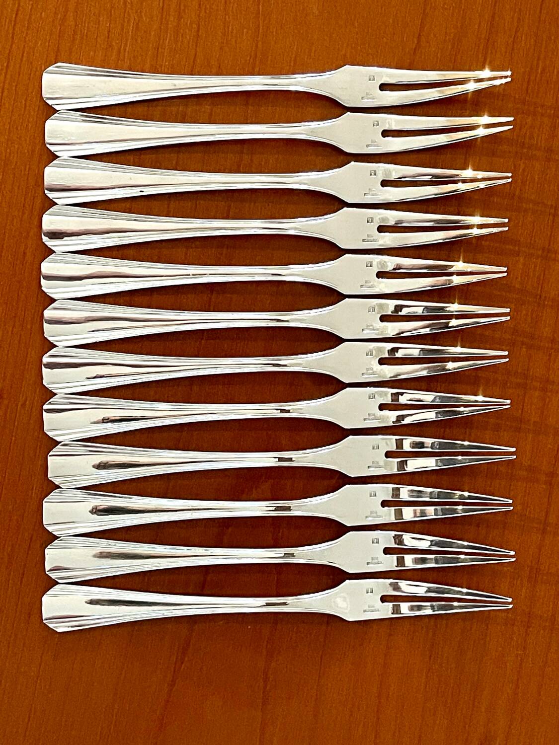 Christofle boréal, 12 snail forks, aperitif pick very good condition
