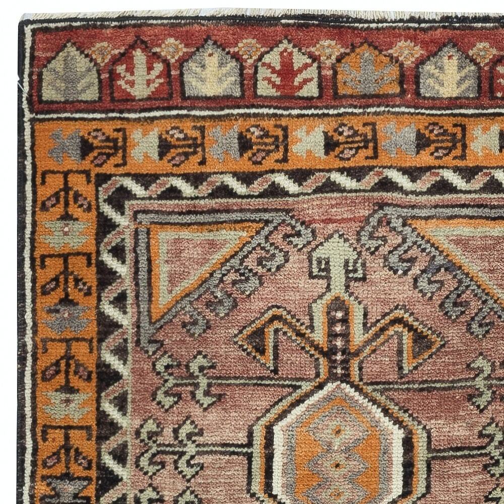 Vintage Scatter Rug. Turkish Accent Rug. Door Mat. Handmade Bat Mat