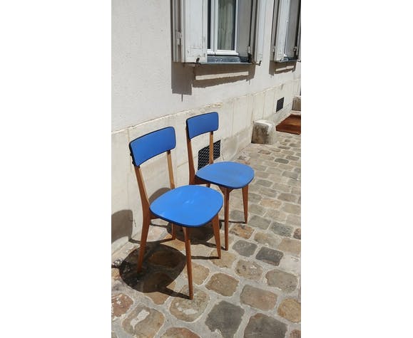 Pair of chairs in wood and blue coating