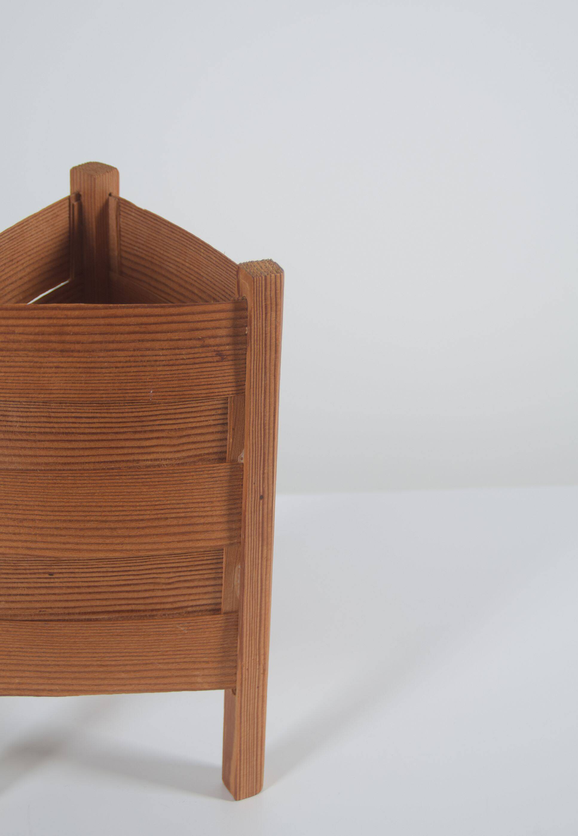 Swedish pine table lamp produced by Luleå Stjärnslöjd, 1960s