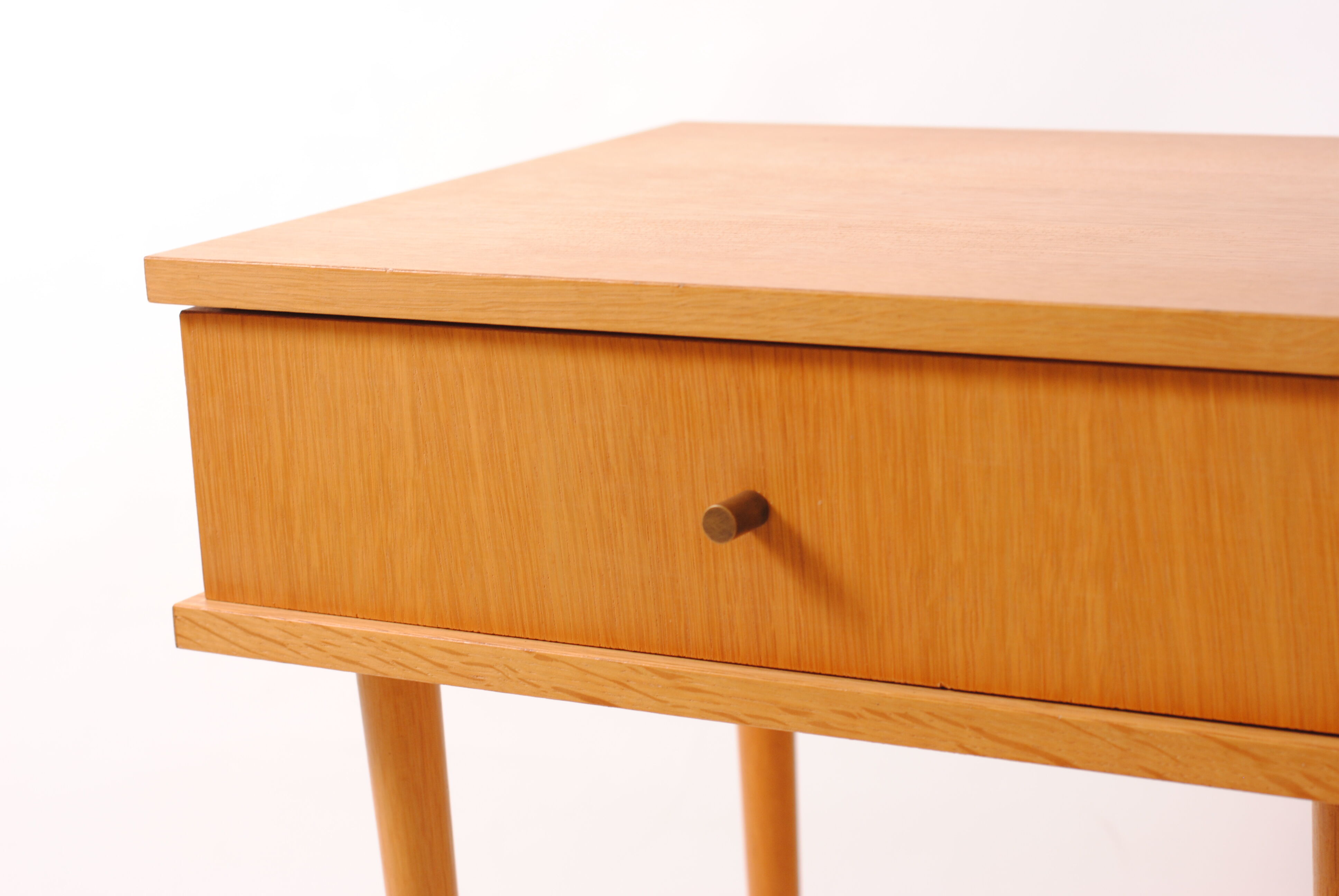 Table de chevet