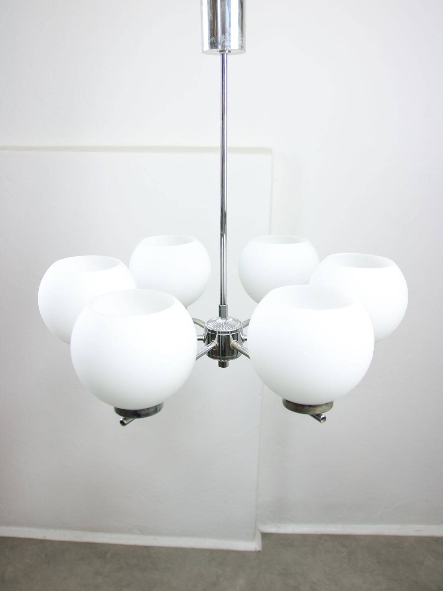 Lustre vintage en chrome et opaline, italie, 1970s