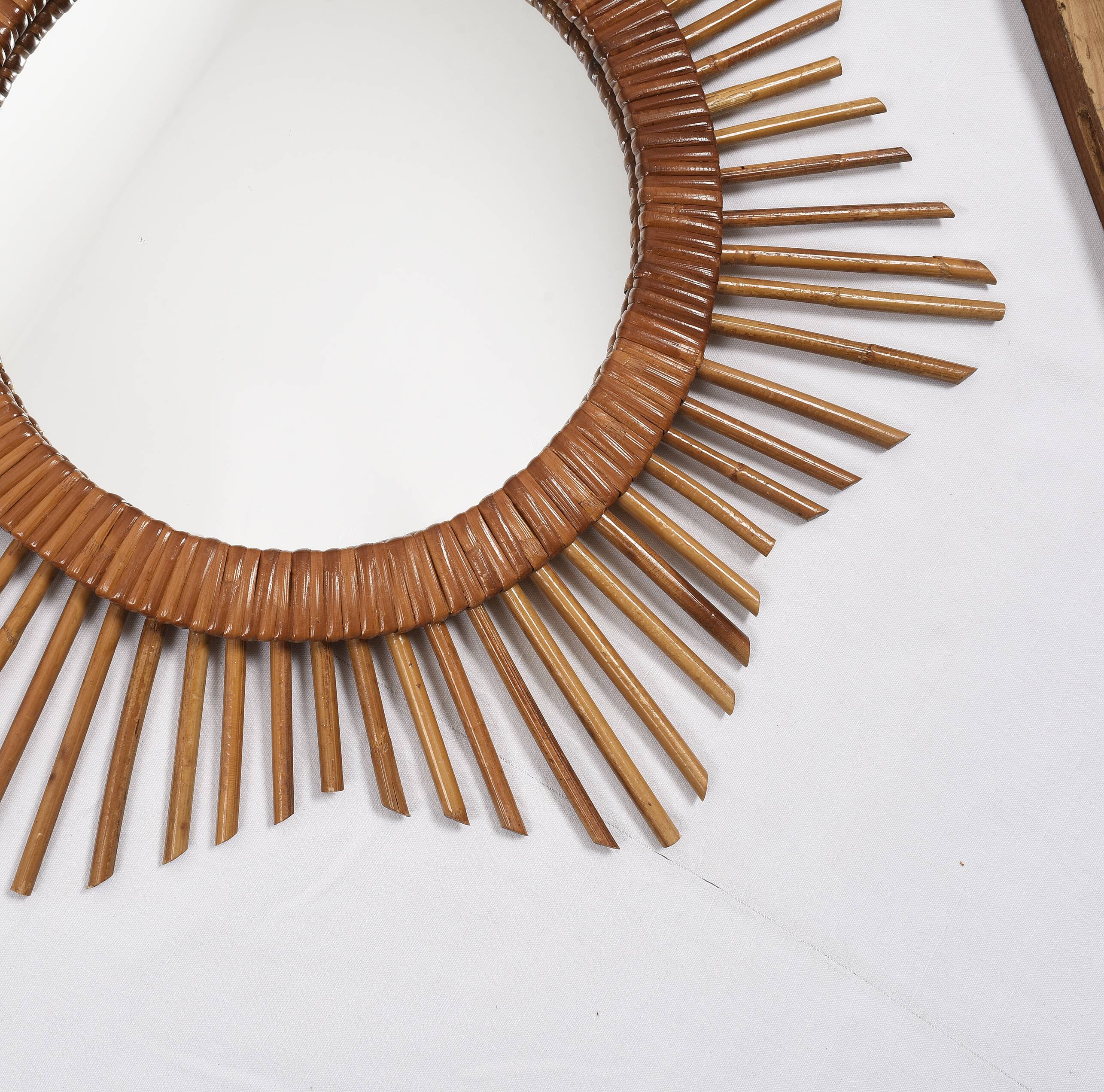 Old sun mirror 49 cm in rattan, star.