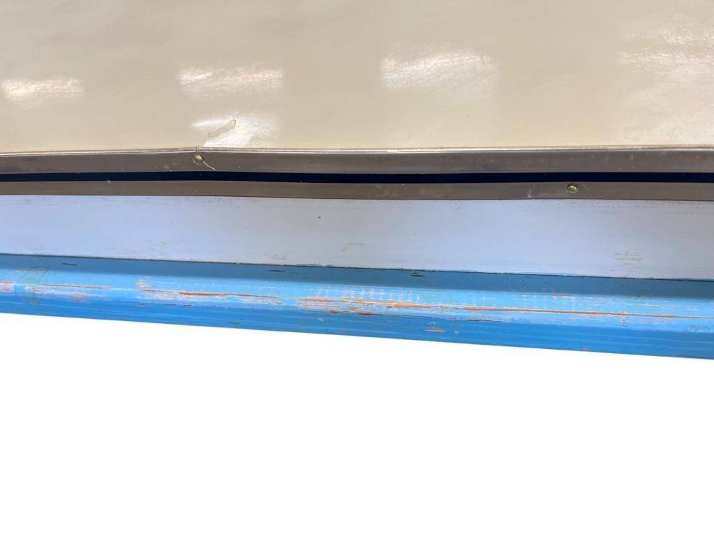 Vintage wooden shop counter/display case: design project