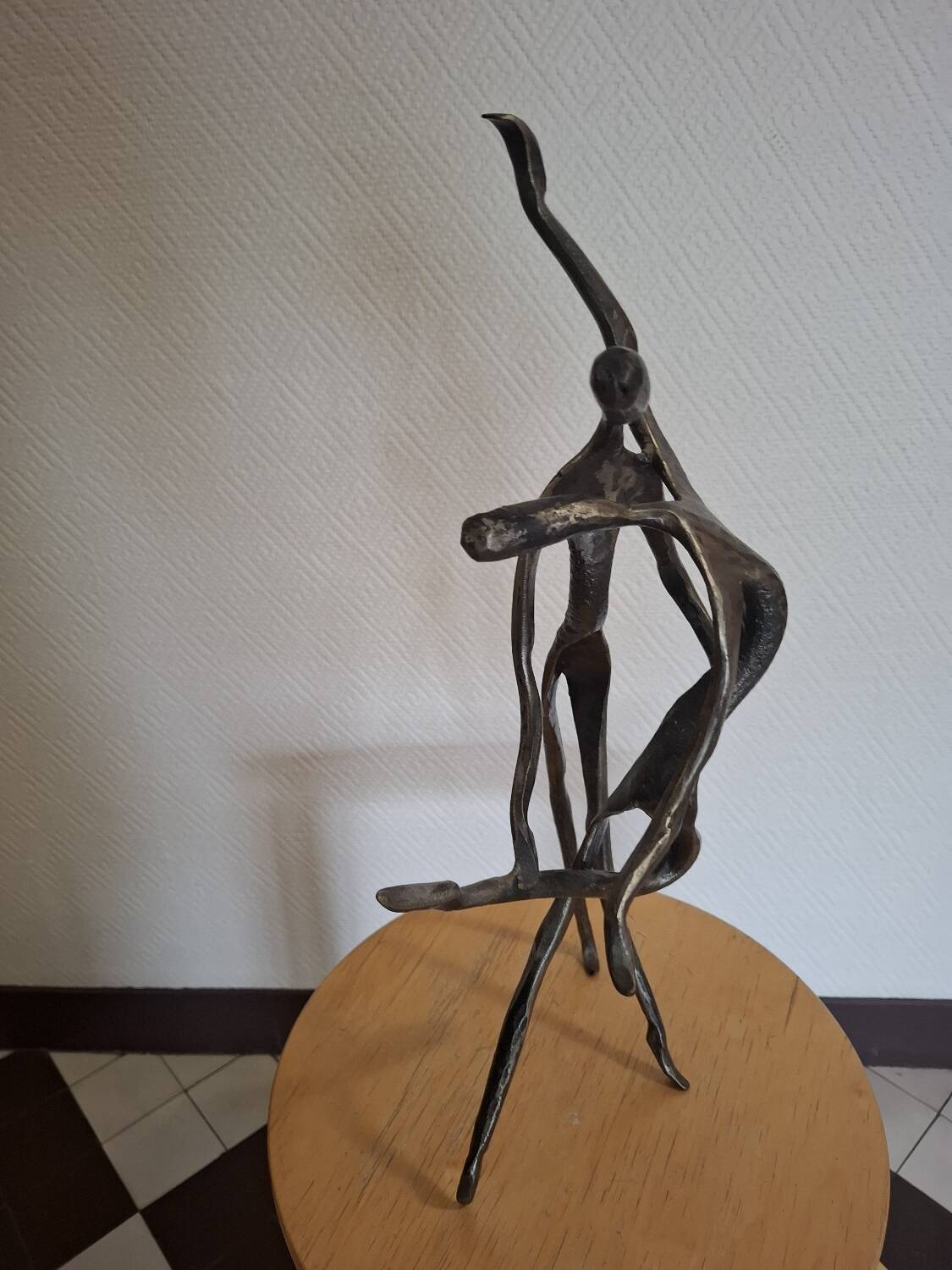Sculpture Yves Lohé, couple de danseurs