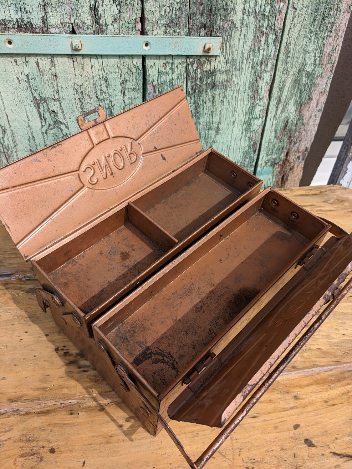 Boîte à outils SNOR des années 40