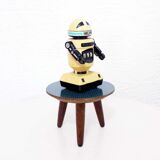 Pedestal carries tripod plant