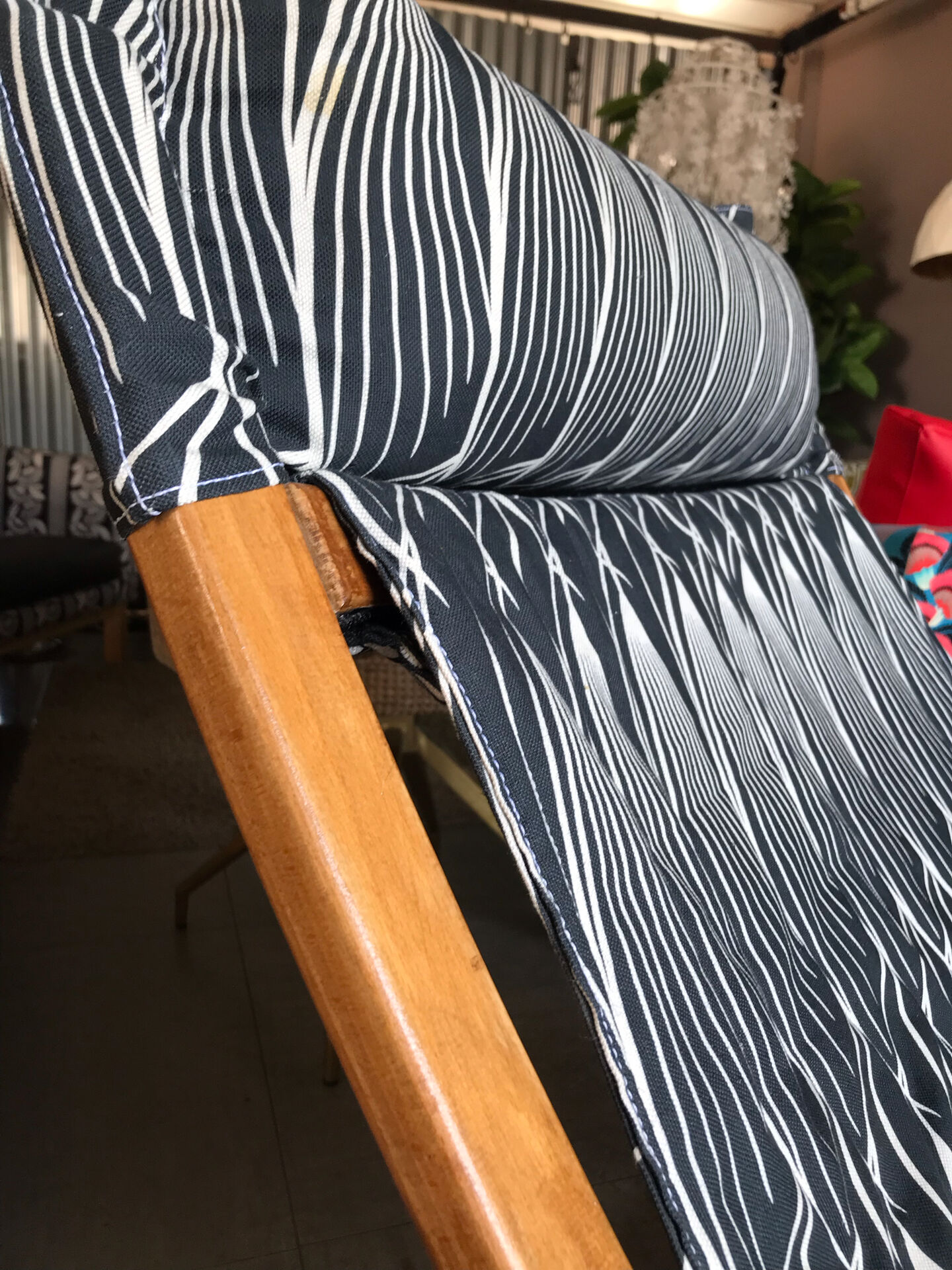 80s deckchairs