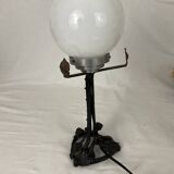 Lampe art nouveau art déco en fer forgé globe blanc
