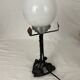 Lampe art nouveau art déco en fer forgé globe blanc