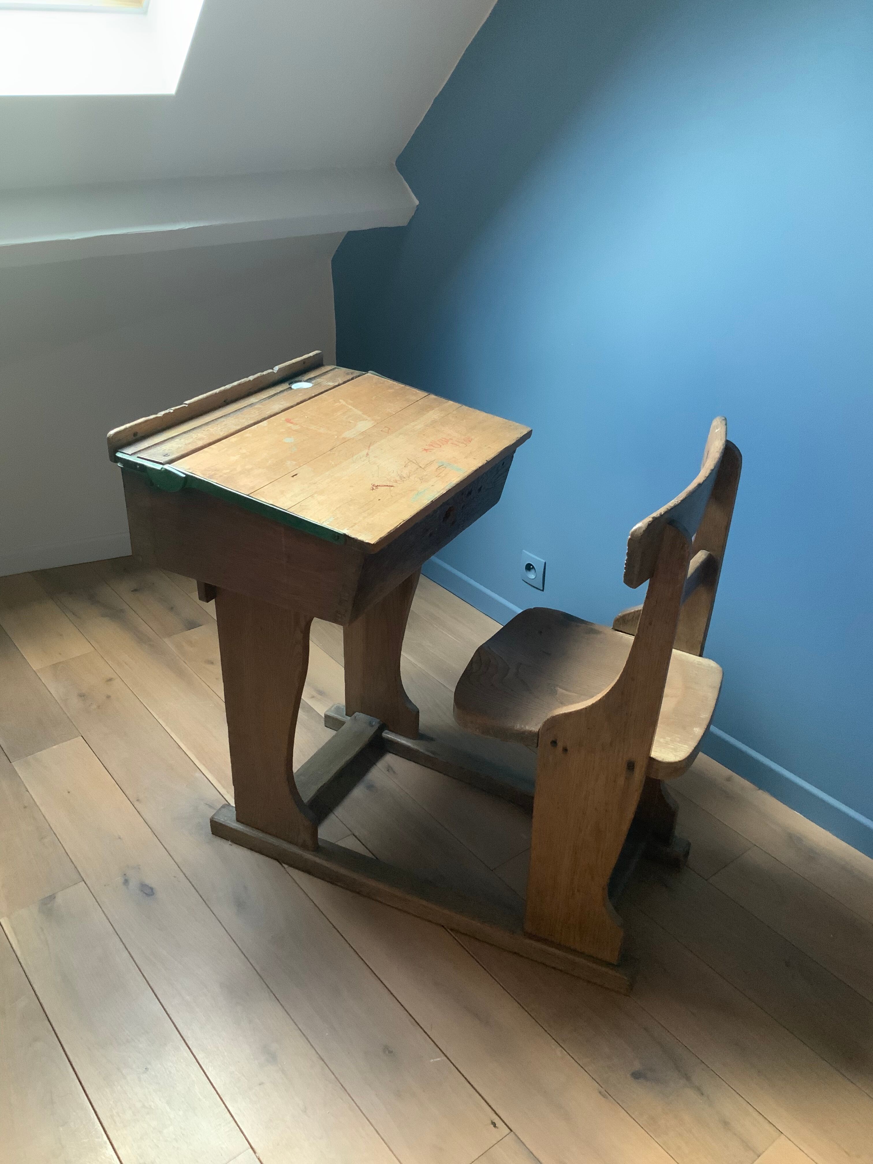 School desk