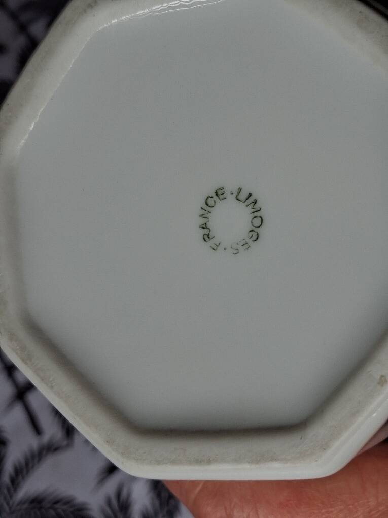 Superbe grand vase octogonal Porcelaine Limoges France