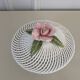 Bonbonnière en porcelaine tressée