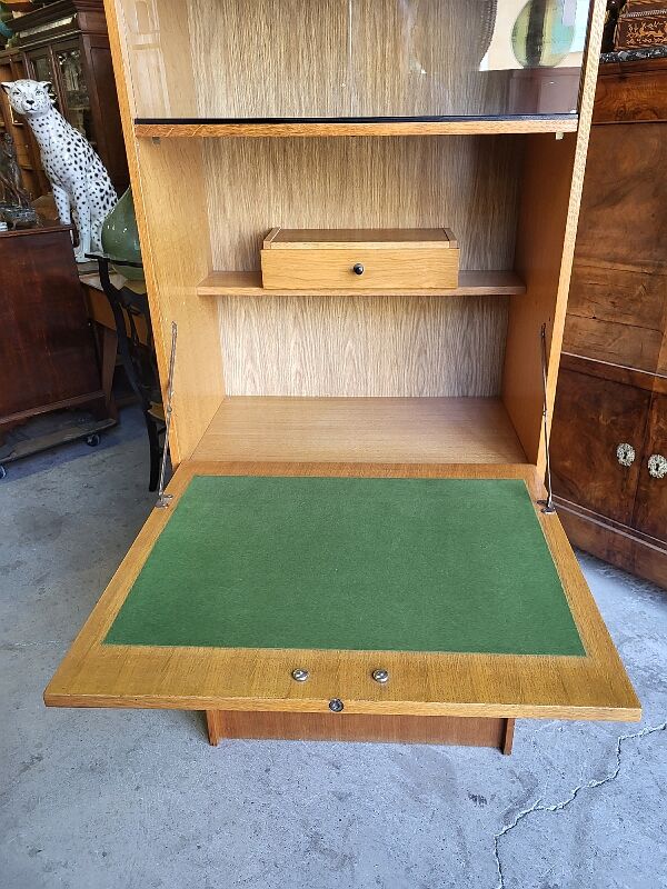 Cabinet secretary showcase 1950/1960