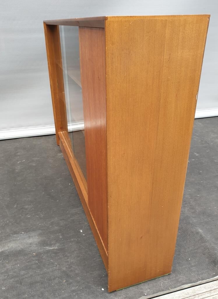 Teck bookcase Herbert E. Gibbs 1960