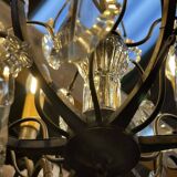 Bronze and cut crystal chandelier with 6 lights, early 20th century work.