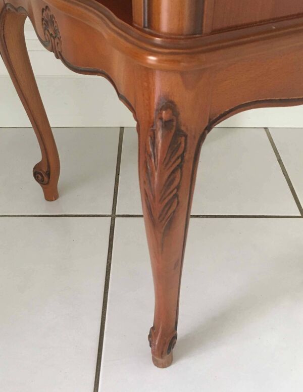 2 tables de chevet style Louis XV tiroirs et pieds cabrioles, 1960