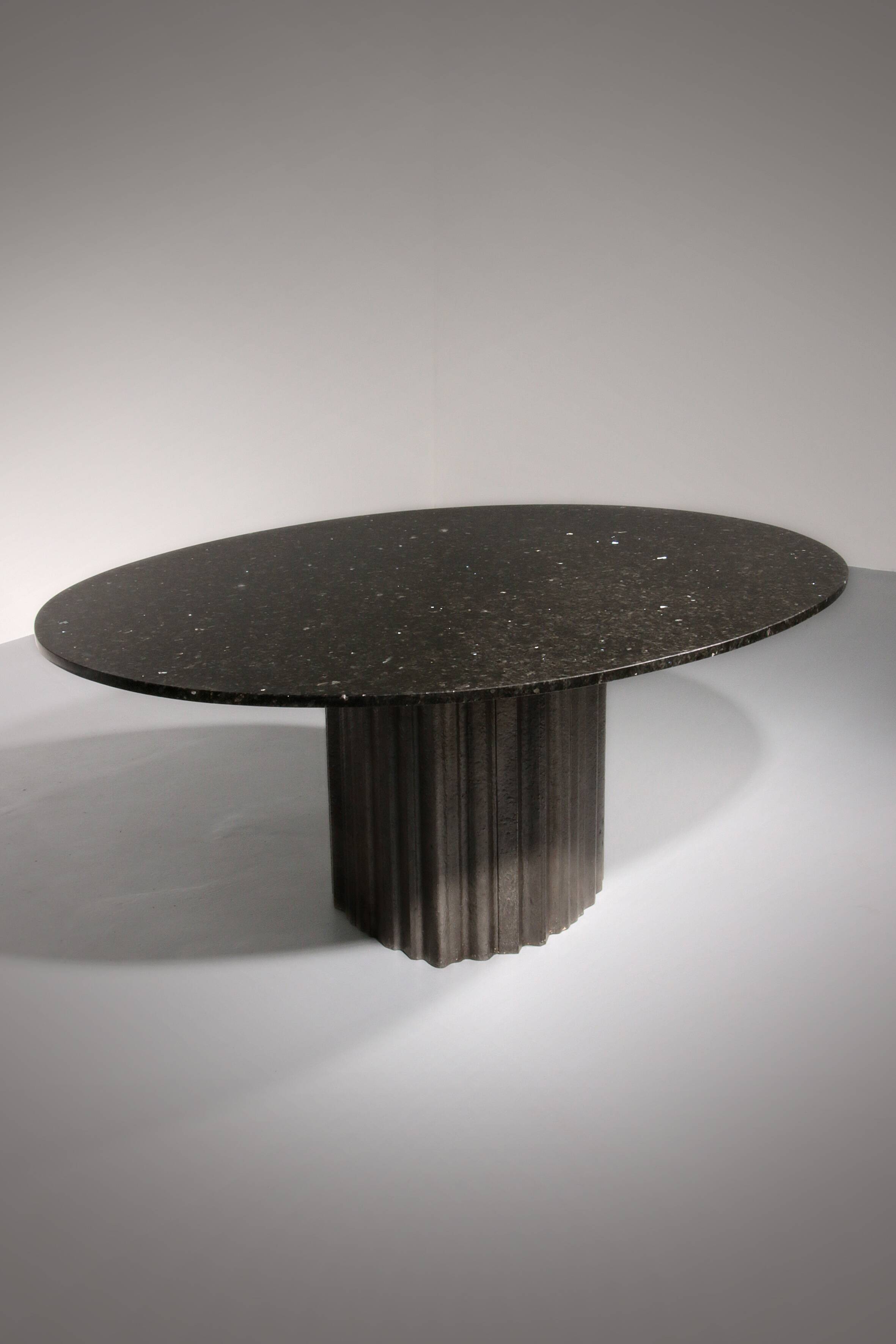 Chic Brutalist Dining Table by Max Papiri 1970 Italy