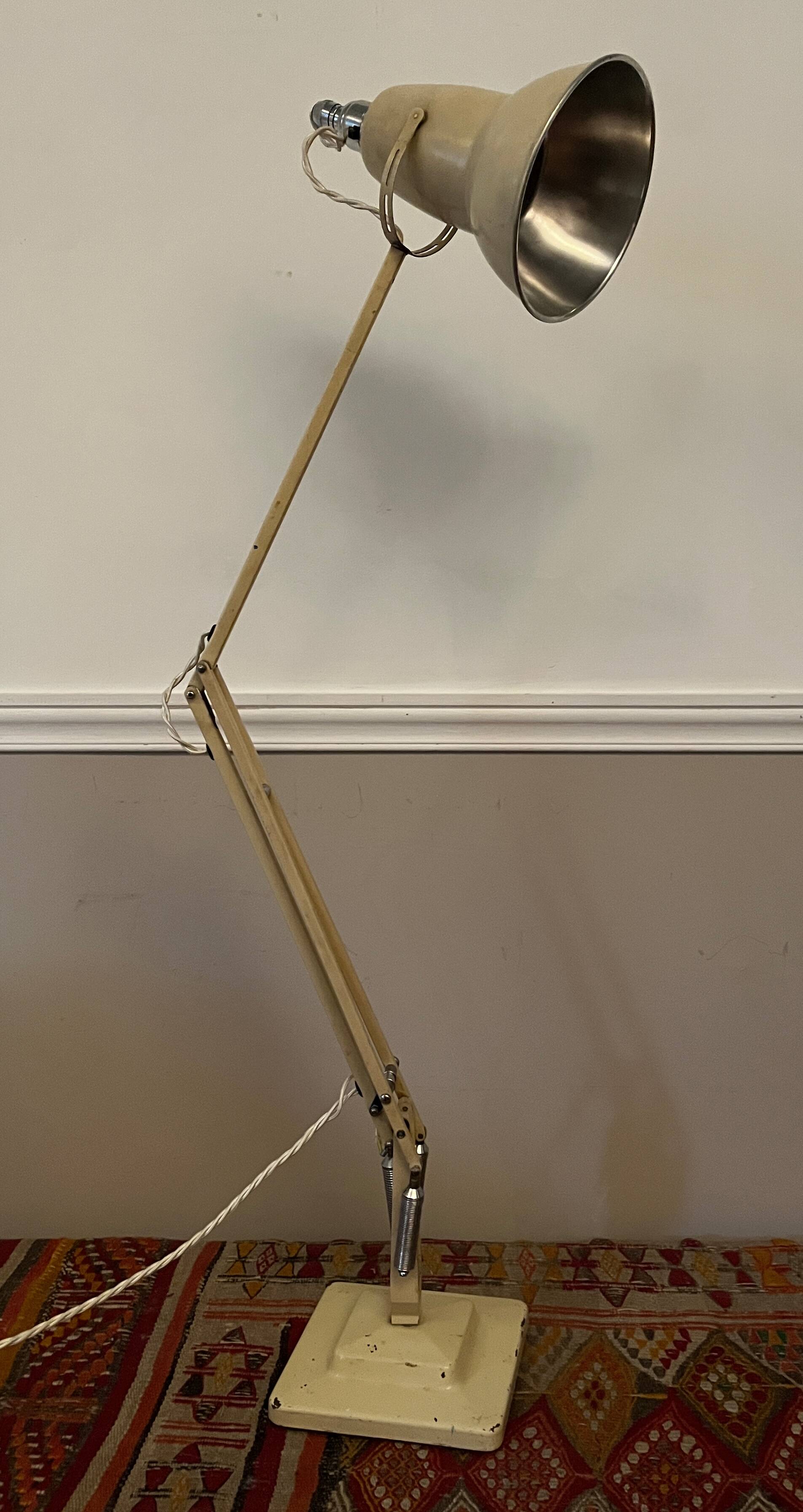 Lampe Anglepoise originale par Herbert & Sons vers 1930/40 couleur sable