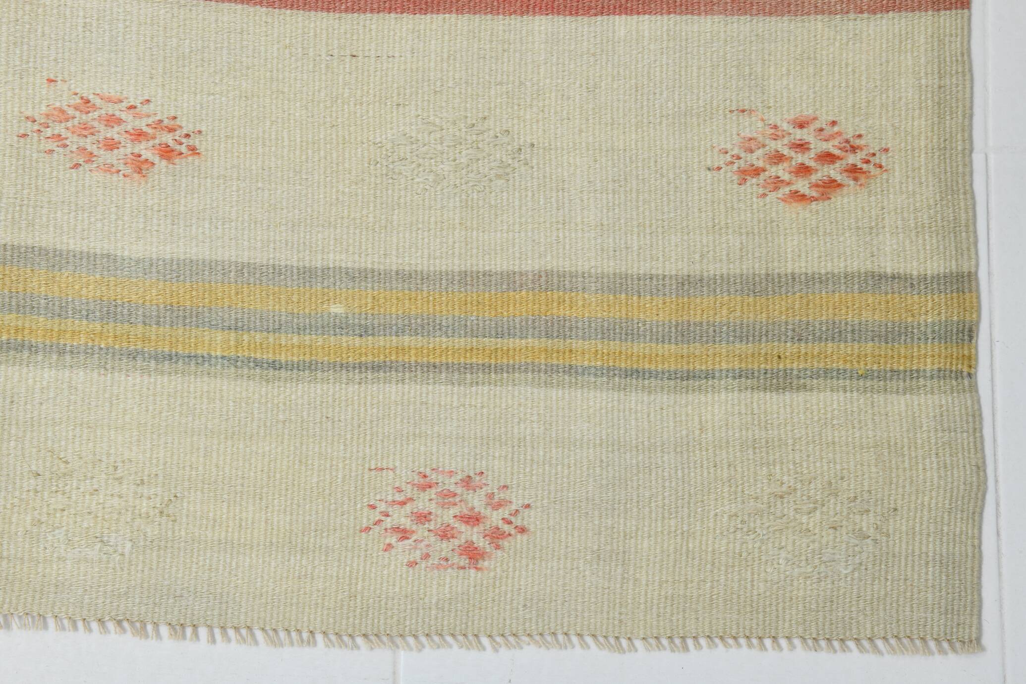 4x4 Cream Pale Red Square Vintage Kilim Rug, 136x142Cm