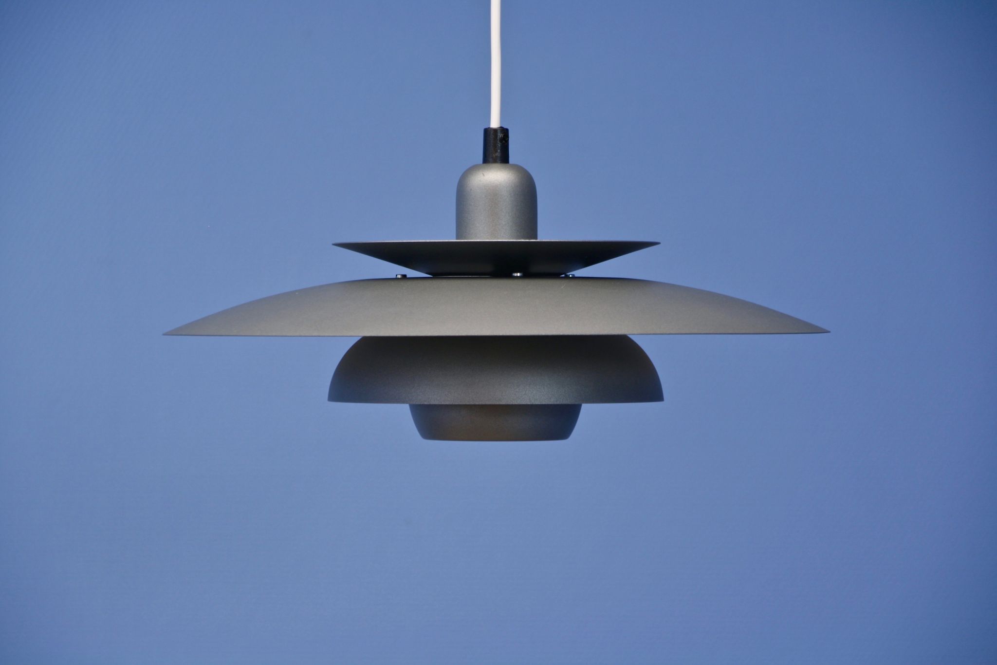 Suspension danoise en gris foncé années 1970