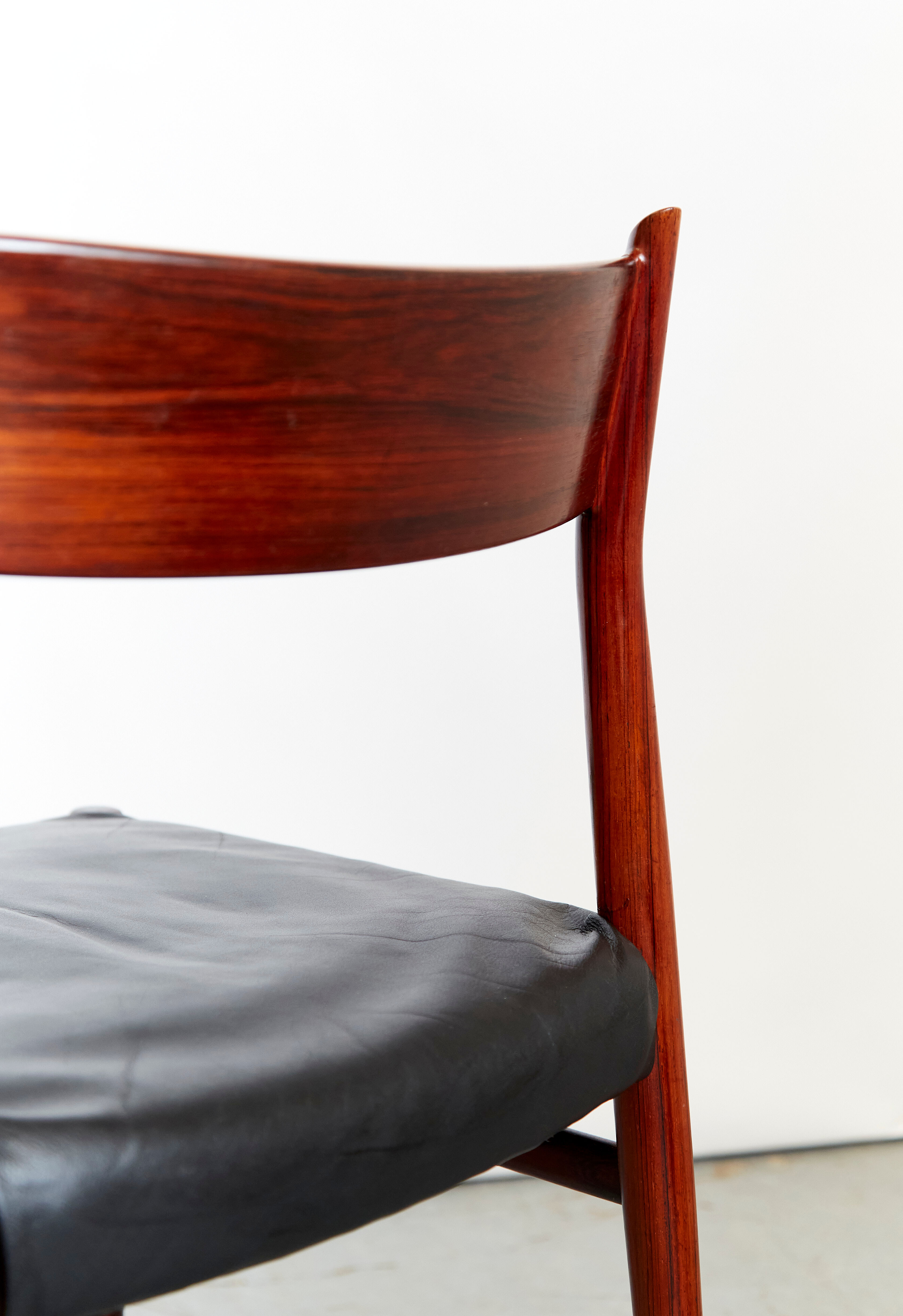 Arne Vodder dining chairs No.418 for Sibast