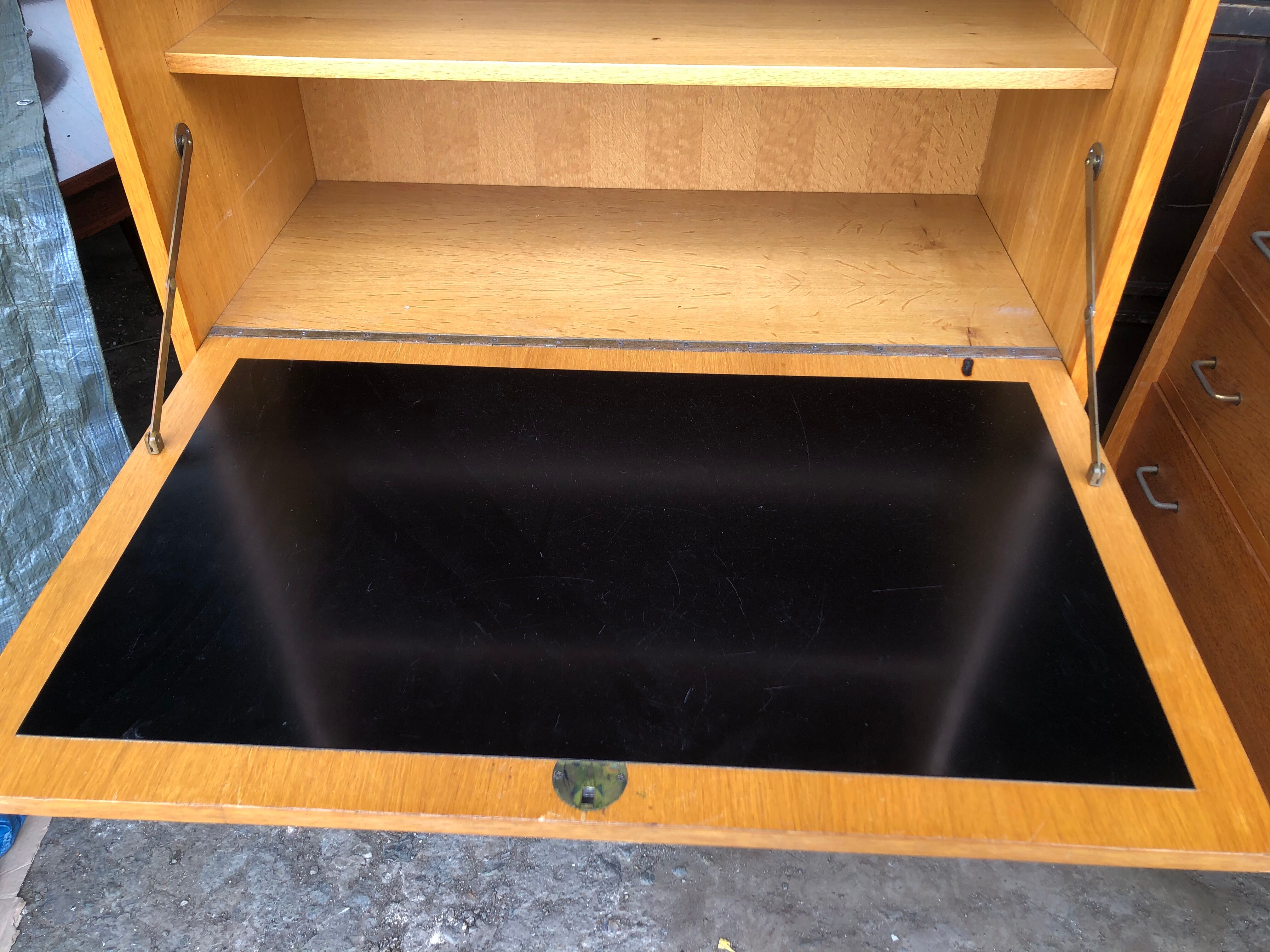 Secretary 1950 feet compass light oak