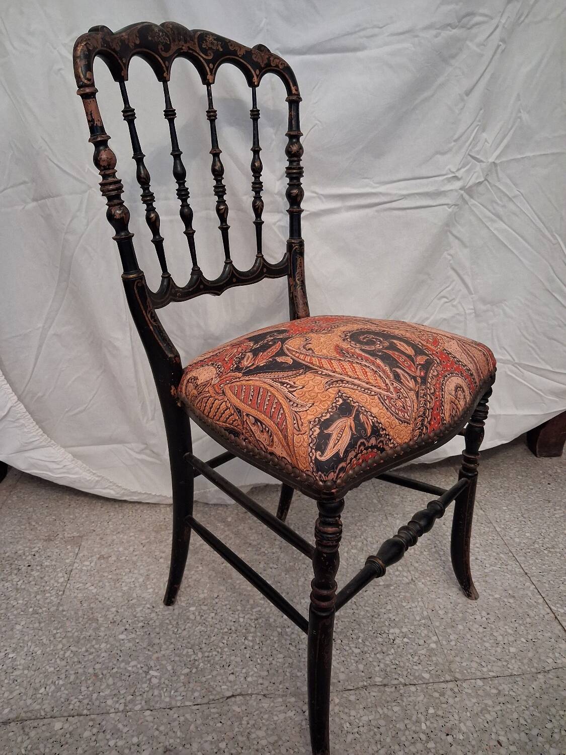 Chaise Napoléon III en bois noirci