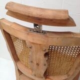 Ancien fauteuil coiffeur bois et cannage