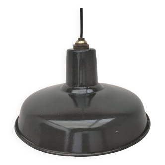 Enamelled sheet metal pendant light