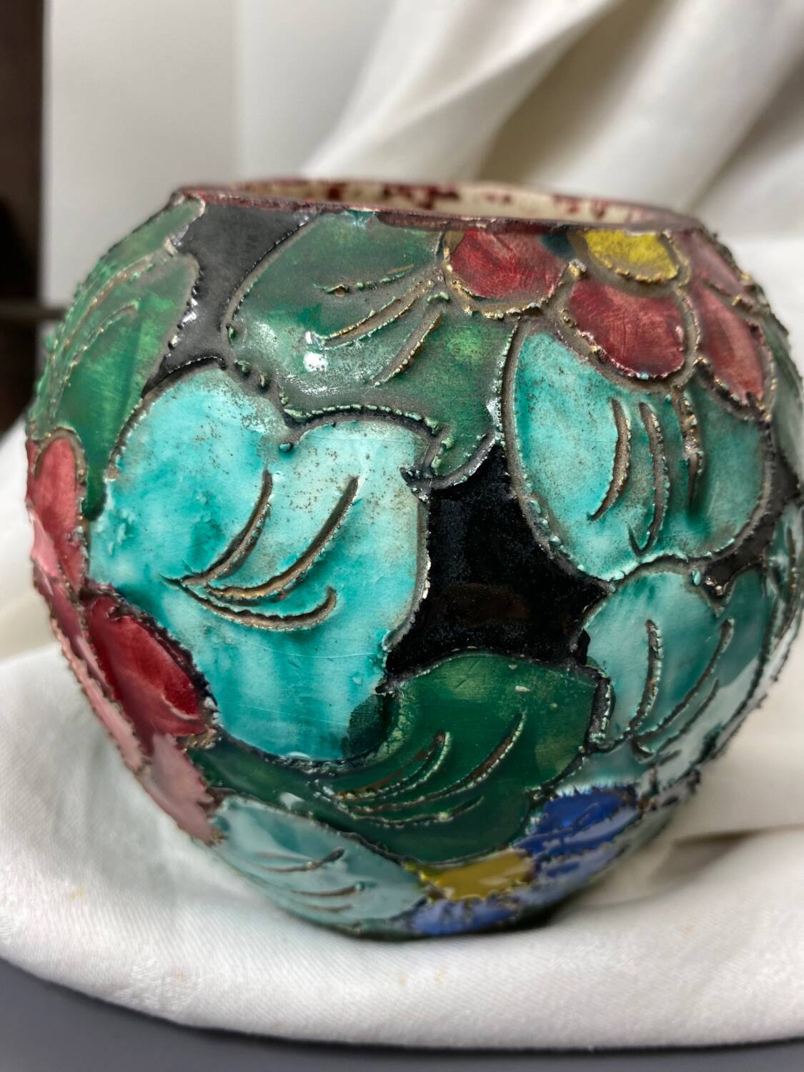 Ceramic ball vase