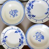 4 hollow plates in a jumble mixes