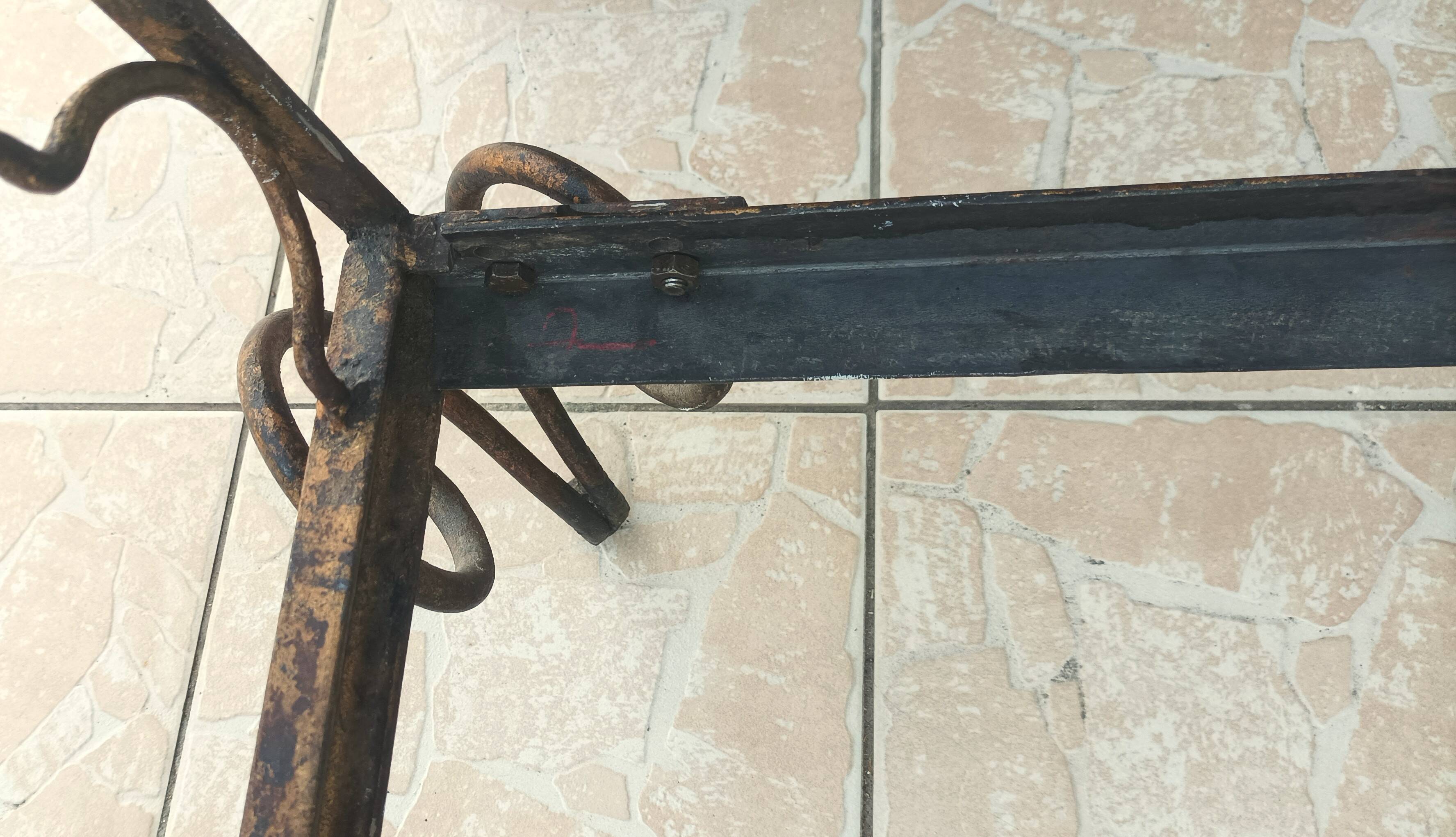 Lit style Louis XV en fer forgé