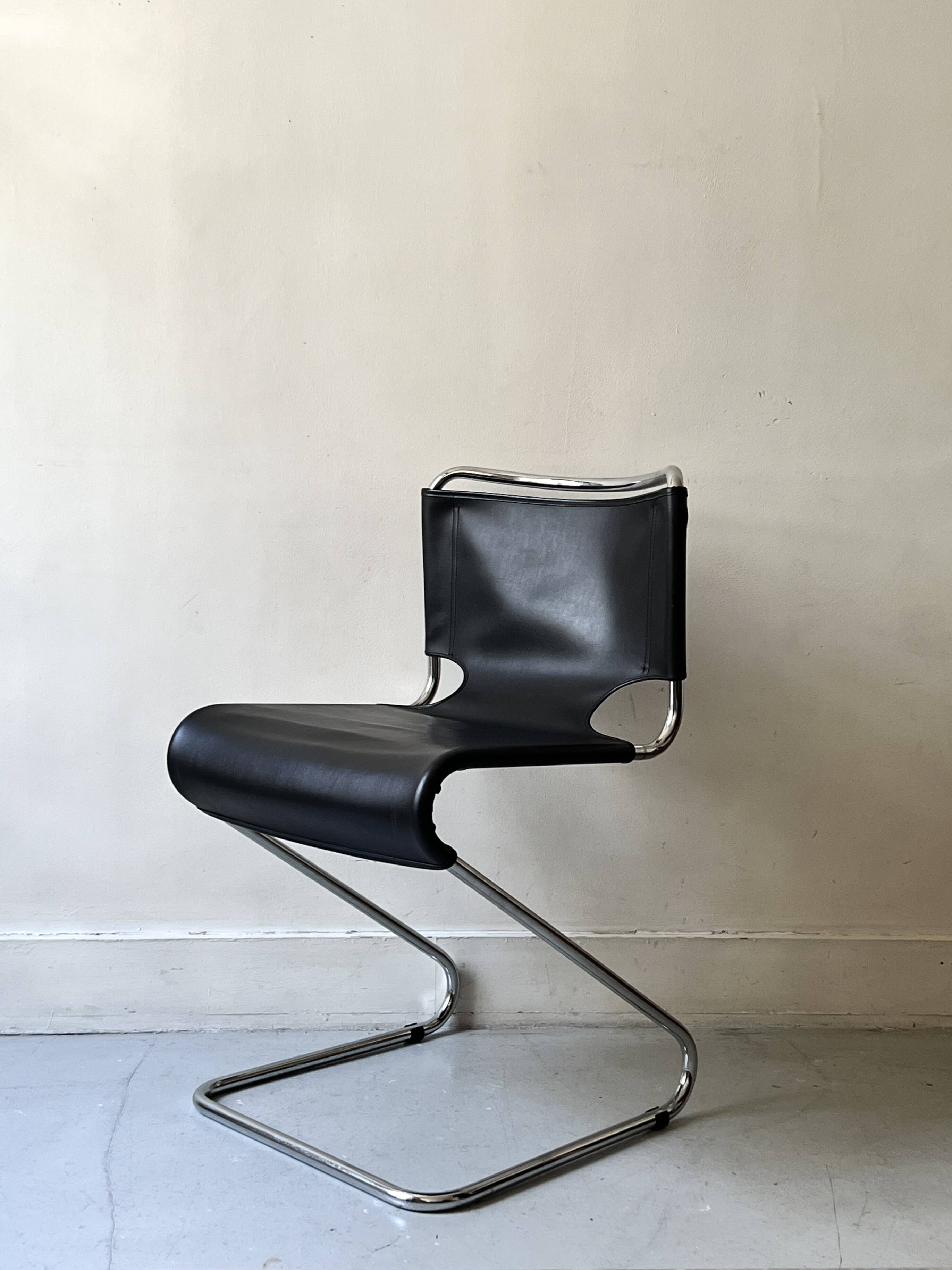 Chaise en métal tubulaire et cuir par Olivier Mourgue, France 1960-70