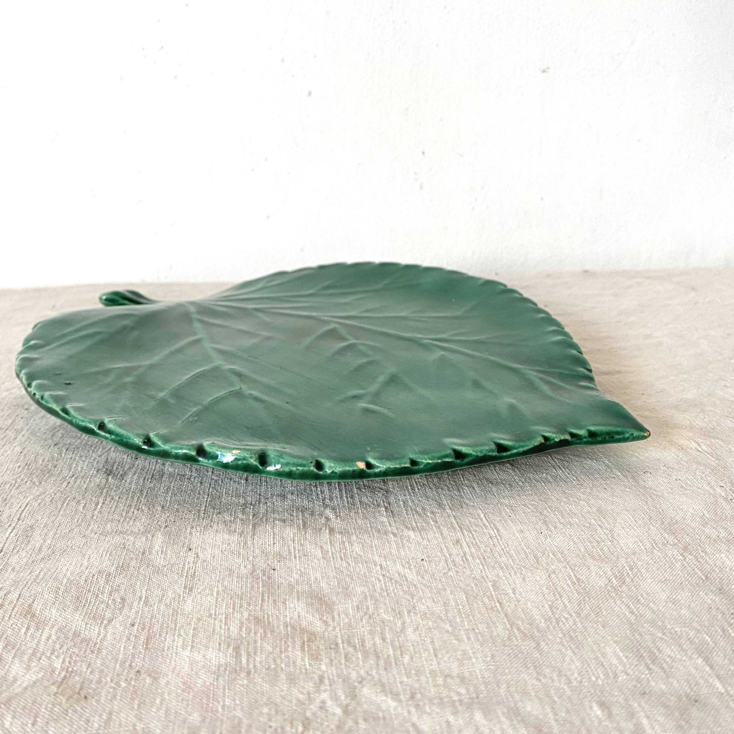 Plat feuille vintage en céramique