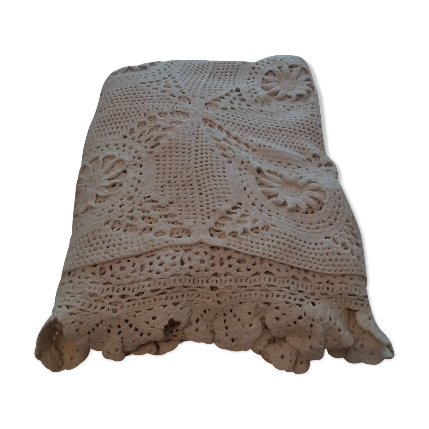 Bed top vintage cotton crochet bedspread