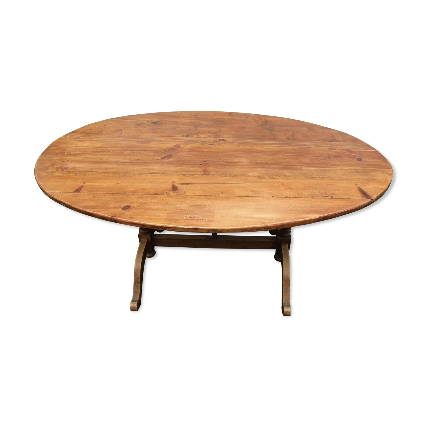 Vigneron table oval table swivel tray