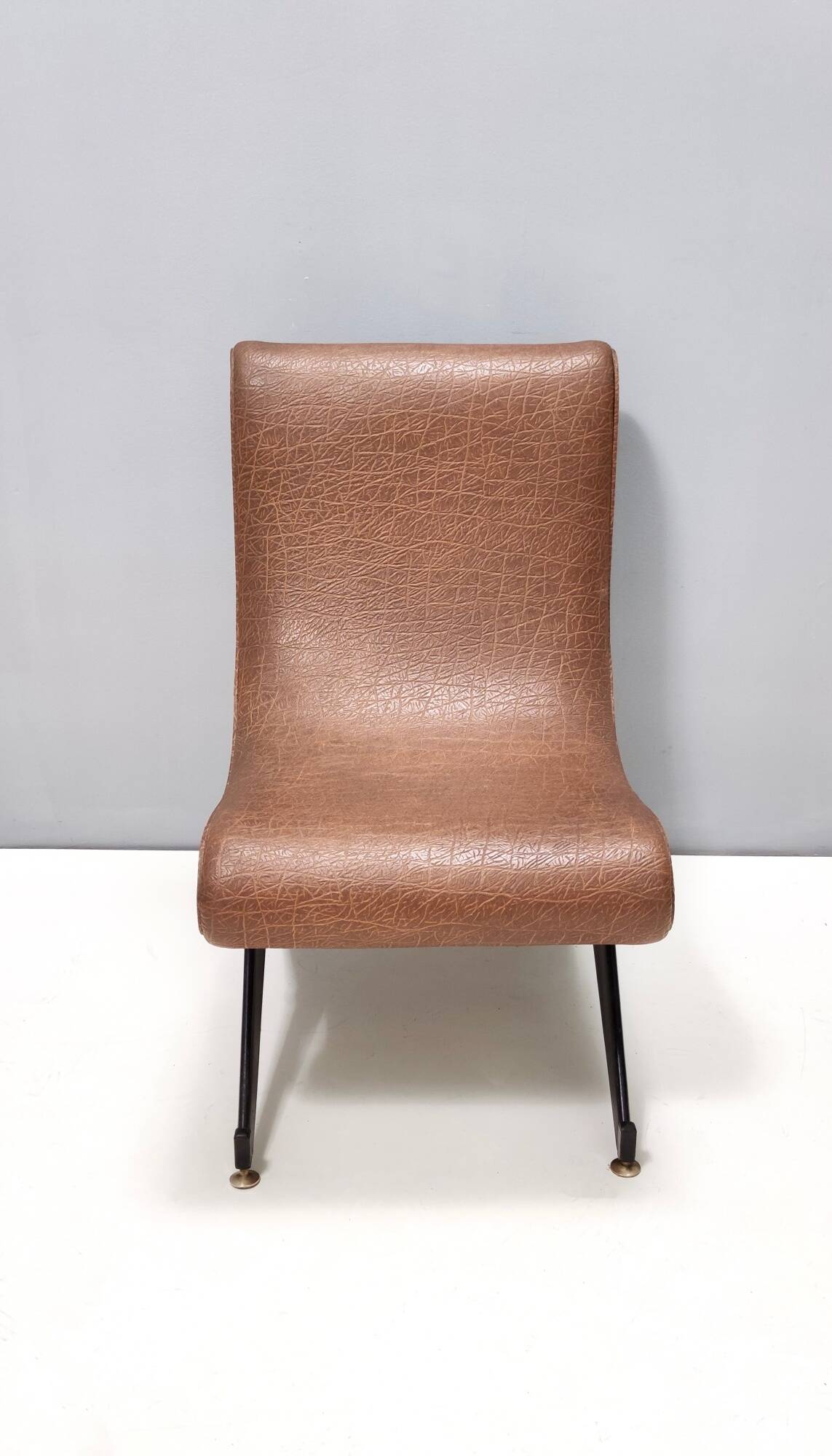 Brown Skai Lounge Chair with Black Varnished Metal Legs, Italy