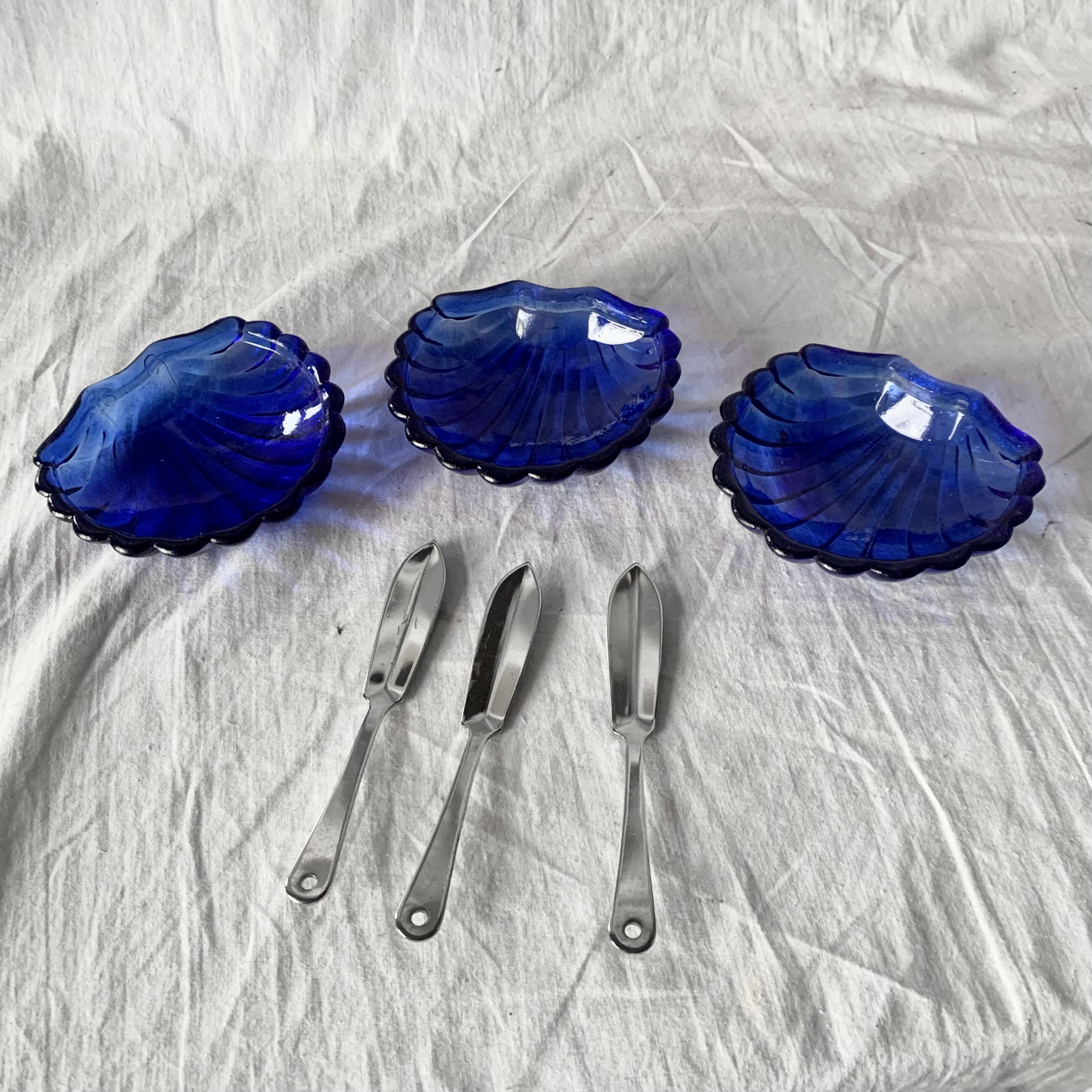Set of 3 vintage shell butter dishes in stainless steel and cobalt blue glass