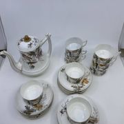 Porcelain coffee service decorated with flowers, The Great Stores of the Louvre