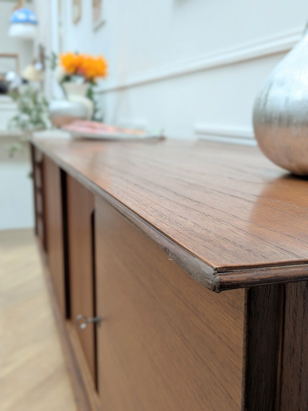 Scandinavian enfilade