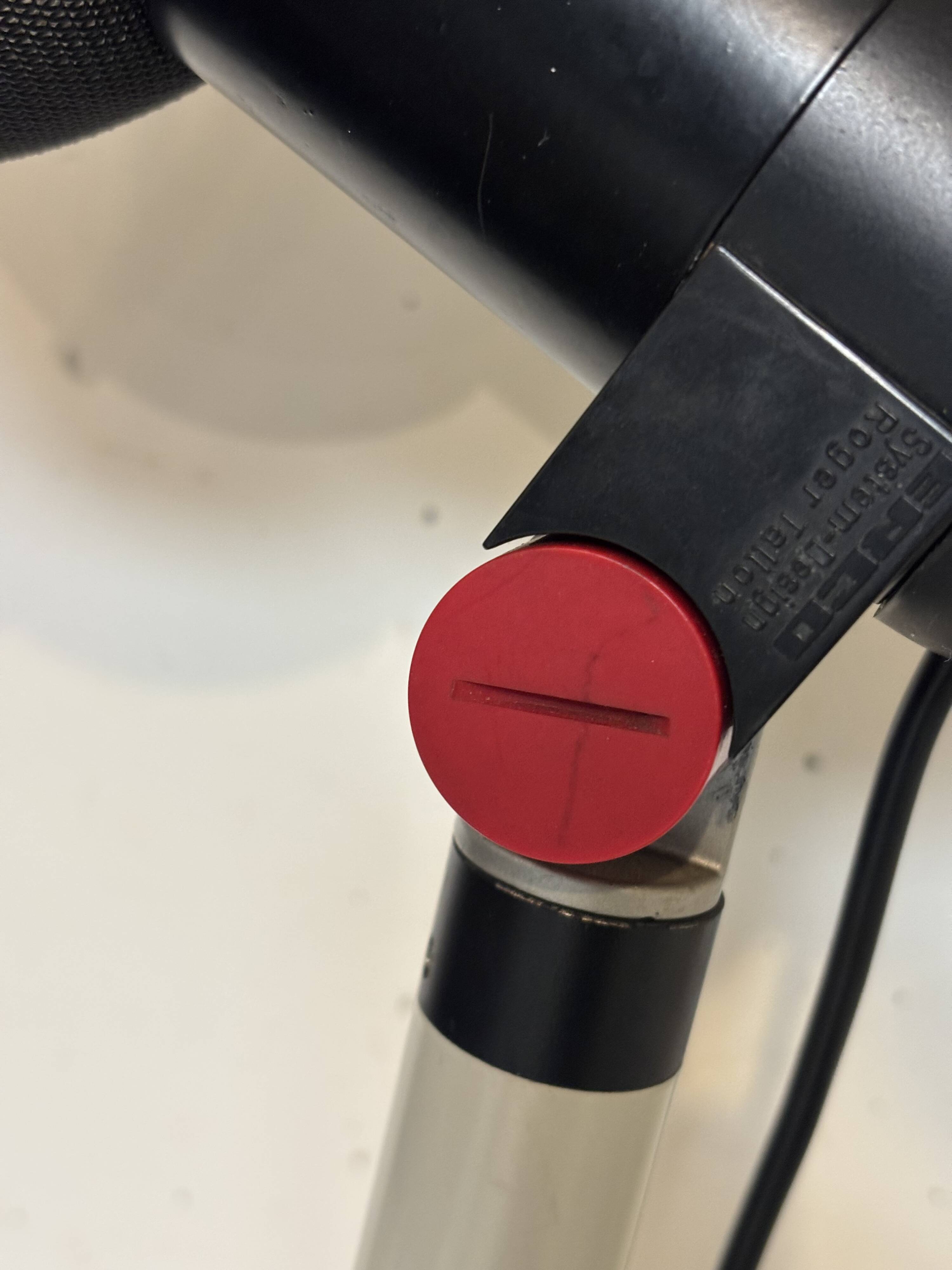 “Micro” lamp, Roge Tallon, Erco 1970