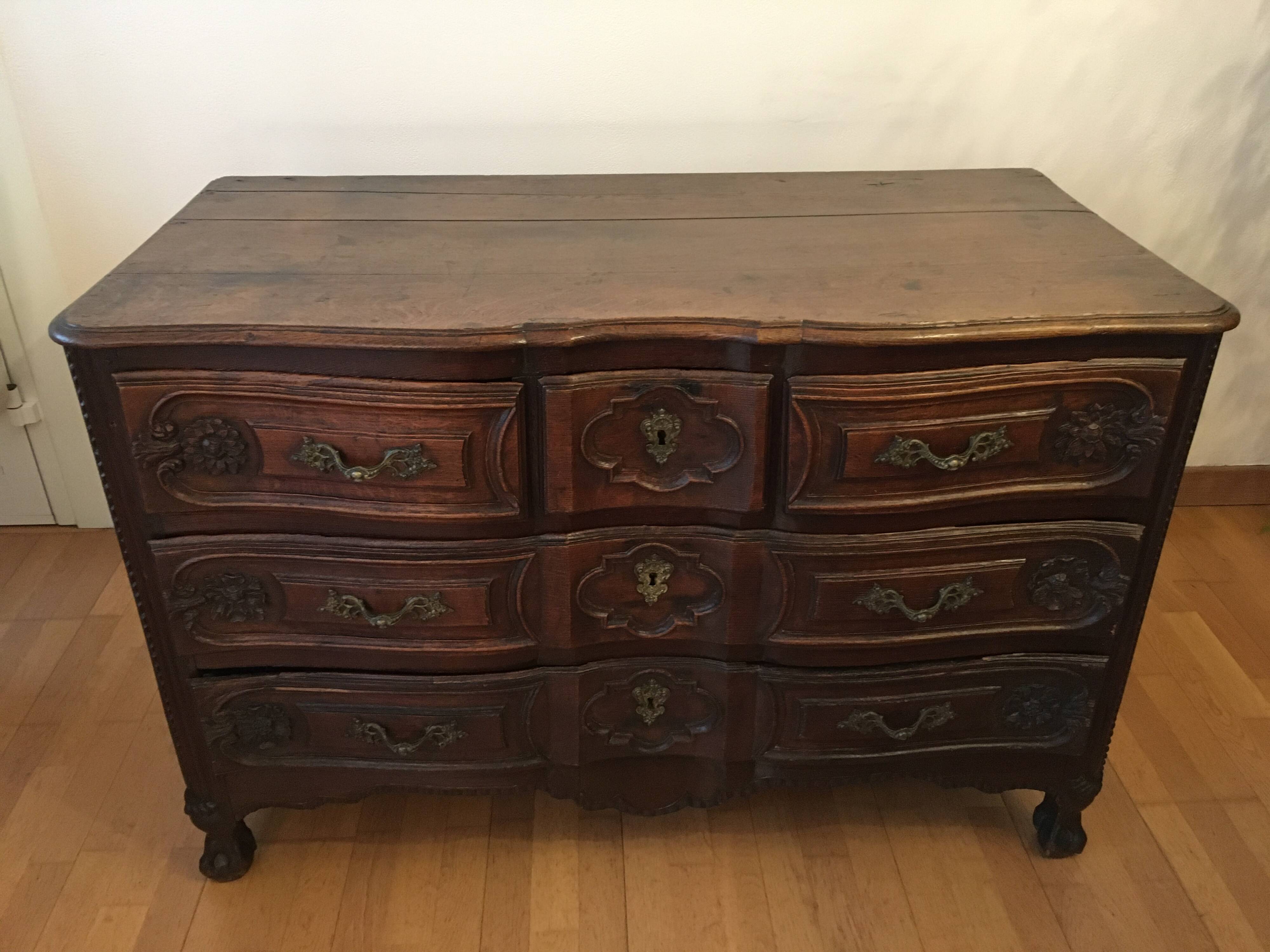 18th century Louis XV style crossbow chest of drawers