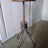 Adjustable leather seating workshop stool